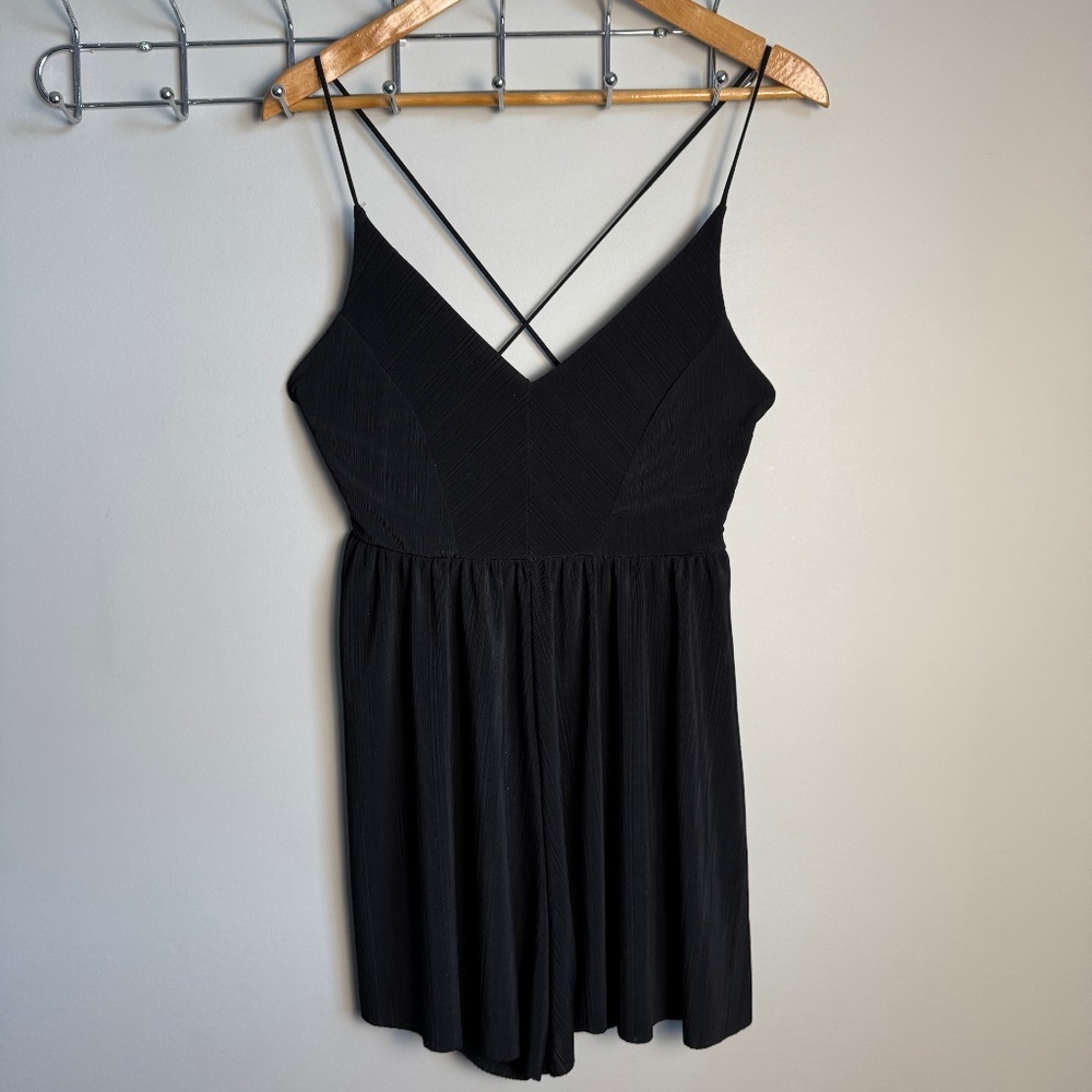 Zara Women's M Babydoll Spaghetti Strap Open Back Romper Black Summer Festival‎